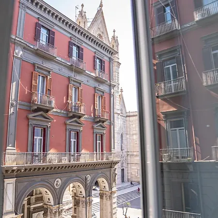 Bruno's Historic 3* Naples