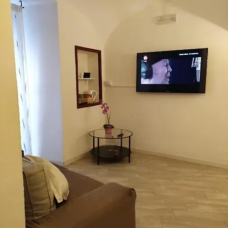 Bruno's Historic 3* Naples